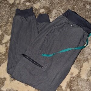 Women’s Graphite Zamora High-Waisted Petite Jogger Scrub Pants